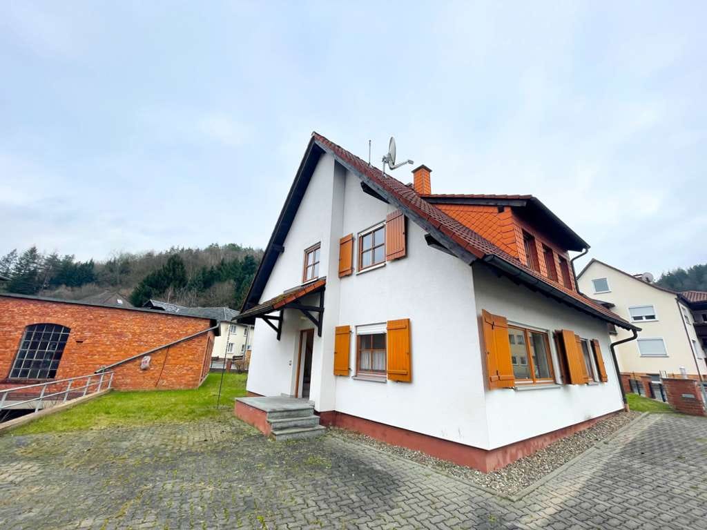 Immobilie in Rödental - Gepflegtes Zweifamilienhaus in Rödental zu verkaufen! - Bild 3