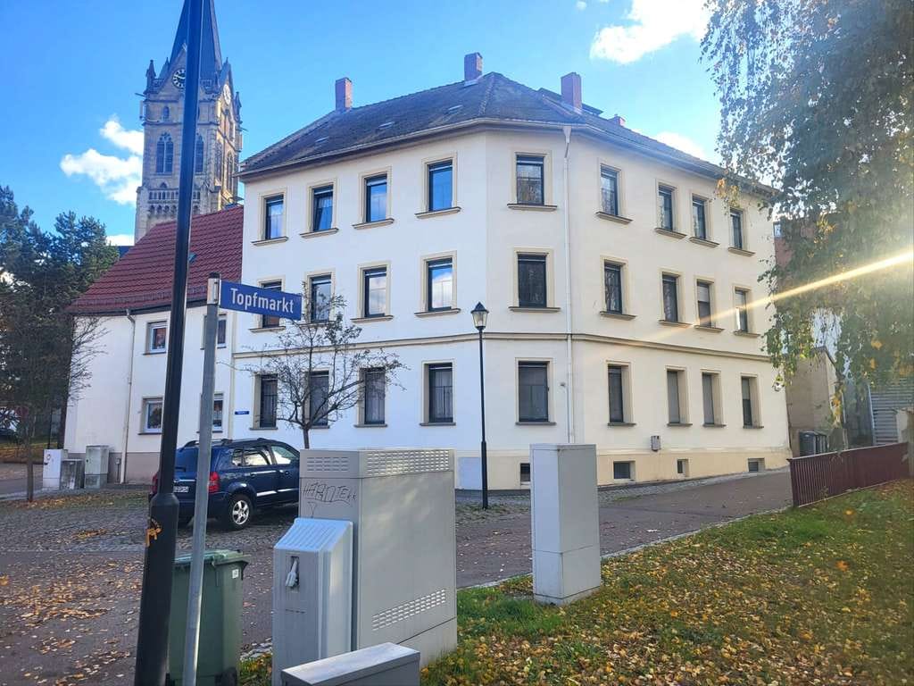 Immobilie in Lucka - Saniertes Mehrfamilienhaus mit 5 Wohnungen in der Innenstadt von Lucka zu verkaufen. - Bild 0