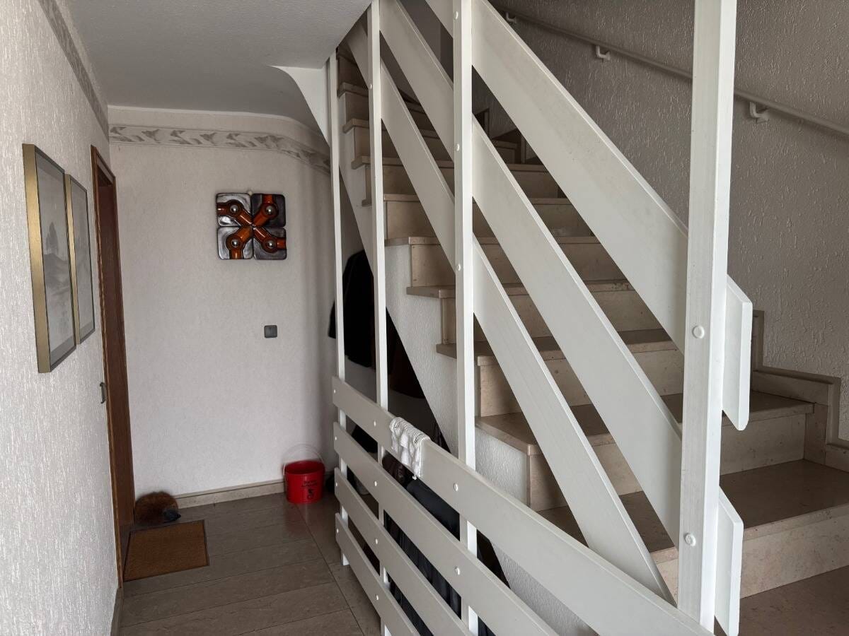 Immobilie in Neuss - Vielseitig nutzbares Reihenmittelhaus in gepflegter Lage von Neuss-Holzheim - Bild 1