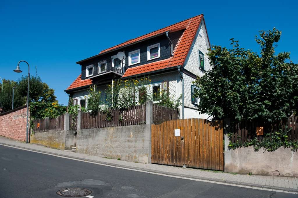 Immobilie in Nidderau - Charmantes Einfamilienhaus mit idyllischem Garten - Bild 1