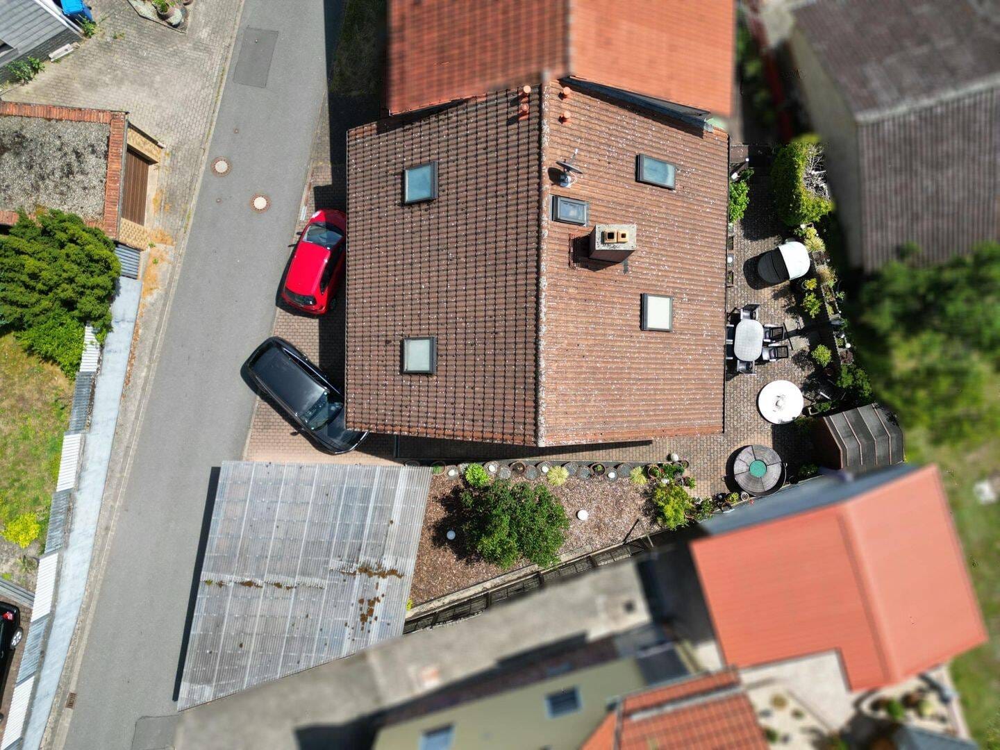 Immobilie in Rechtenbach - Gepflegtes Einfamilienhaus mit sonnigem Außenbereich - Bild 3