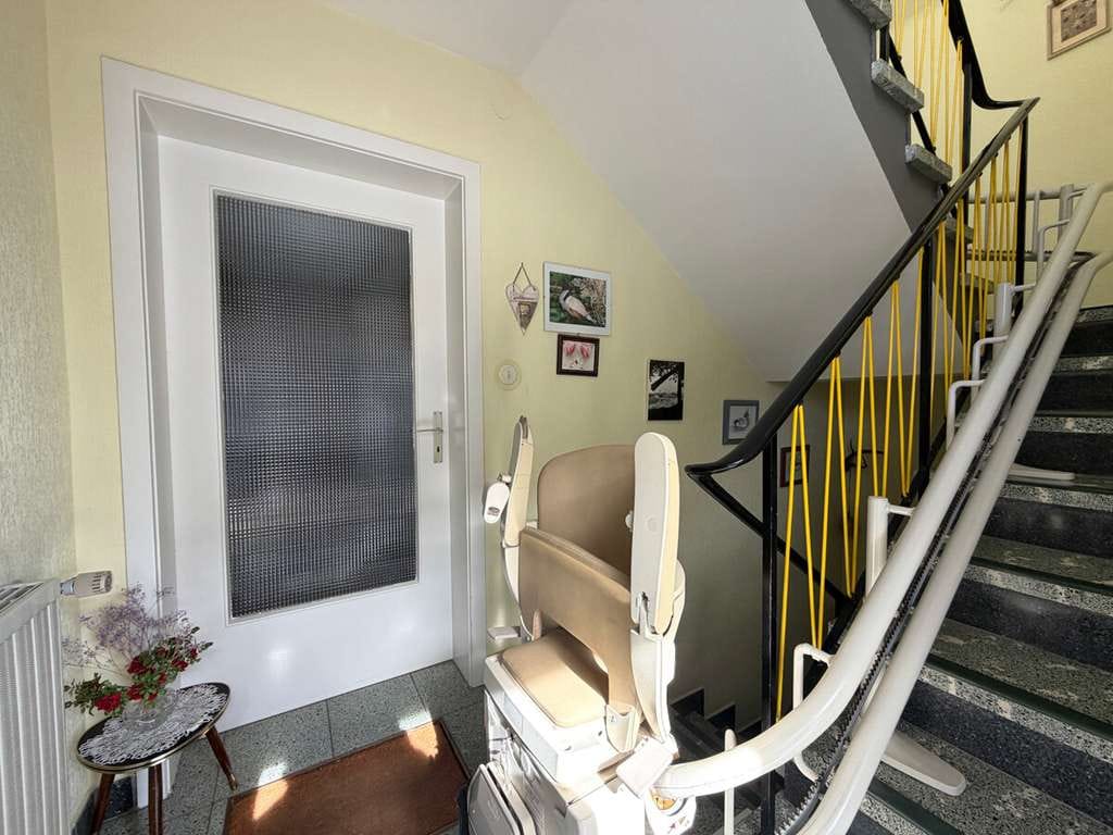 Immobilie in Gerstetten - Großzügiges Wohnhaus mit zwei separaten 3- Zimmer-Wohnungen, Süd-West-Garten und Garage - Bild 1
