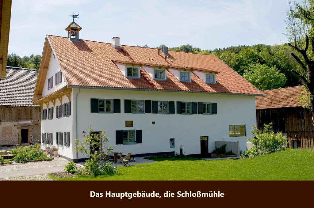 Immobilie in Obergünzburg - Bauernhaus Schlossmühle Liebenthann- Fordern Sie jetzt unser Exposé an! - Bild 3