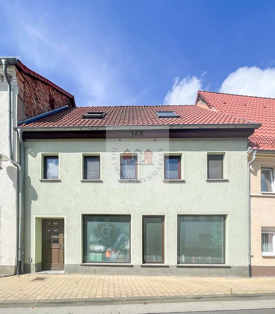 Immobilie in Bad Schmiedeberg - Mit Wohnküche & Gartenzugang -Perfekt für große Familien - Bild 1