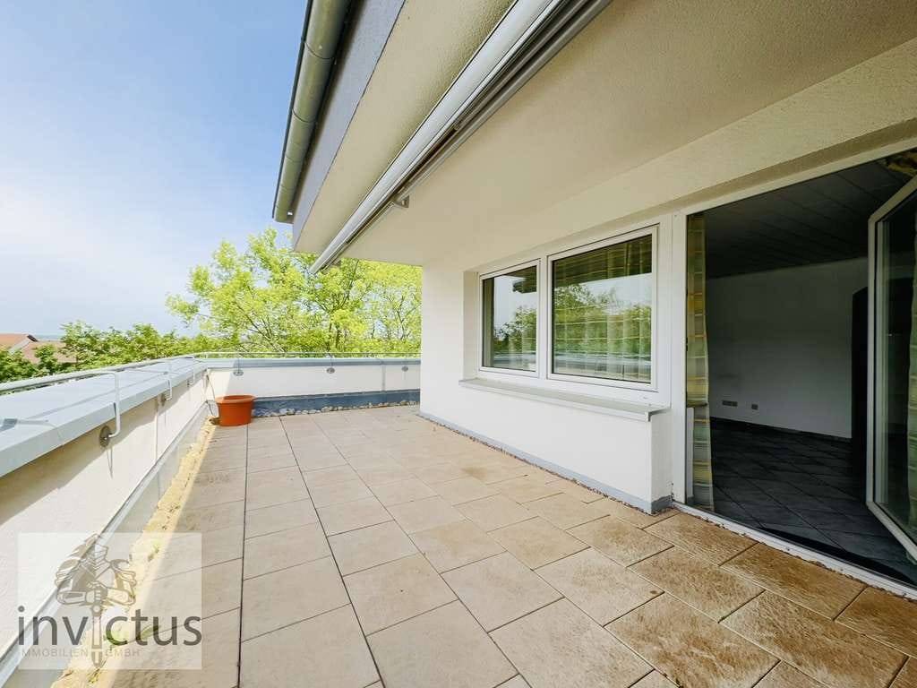 Immobilie in Bad Wimpfen - Penthouse-Feeling unterm Dach: 2-Zimmer-Wohnung mit großer Dachterrasse & TG-Stellplatz - Bild 1