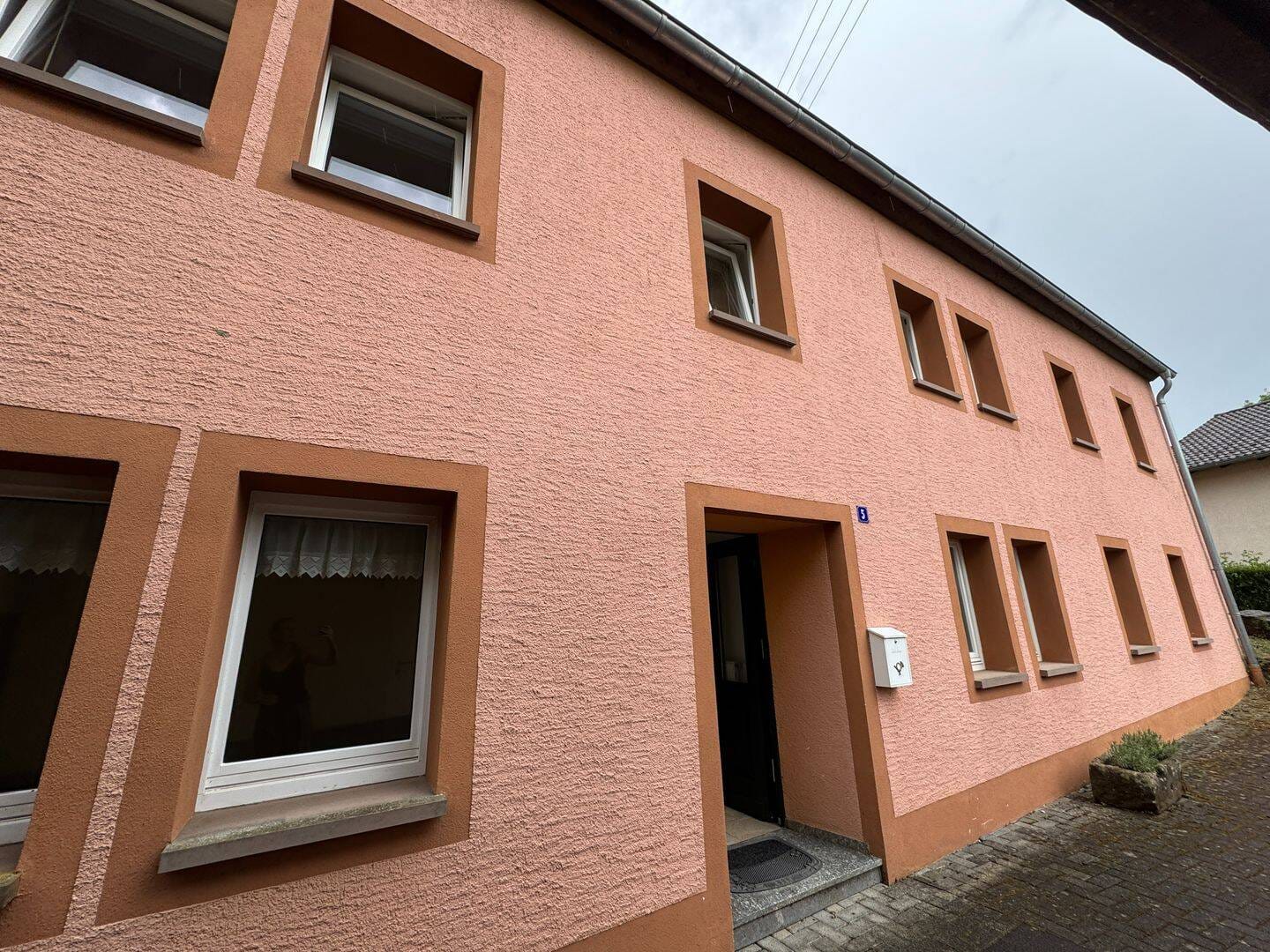 Immobilie in Oberkail - Kapitalanlage * Renditeobjekt * OBERKAIL * Spangdahlem * saniertes MFH * EFH * Ferienwohnungen * Einfamilienhaus * Mehrgenerationen * Praxis * Büro *  - Bild 4
