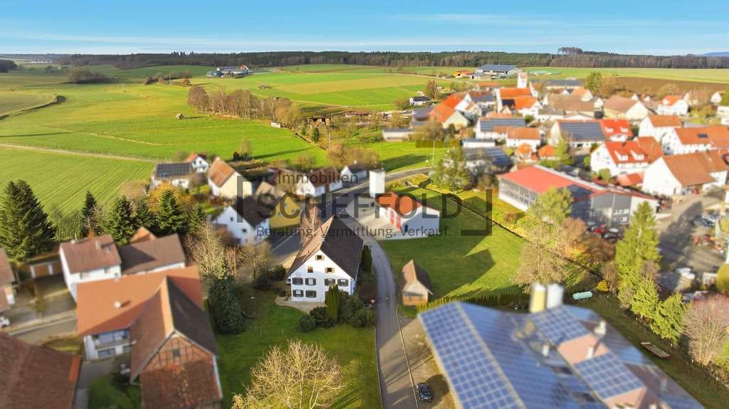 Immobilie in Allmannsweiler - Seltenes Angebot! Ländliches Einfamilienhaus mit Baugrund, Acker und Wiesen auch für nicht Landwirte - Bild 3