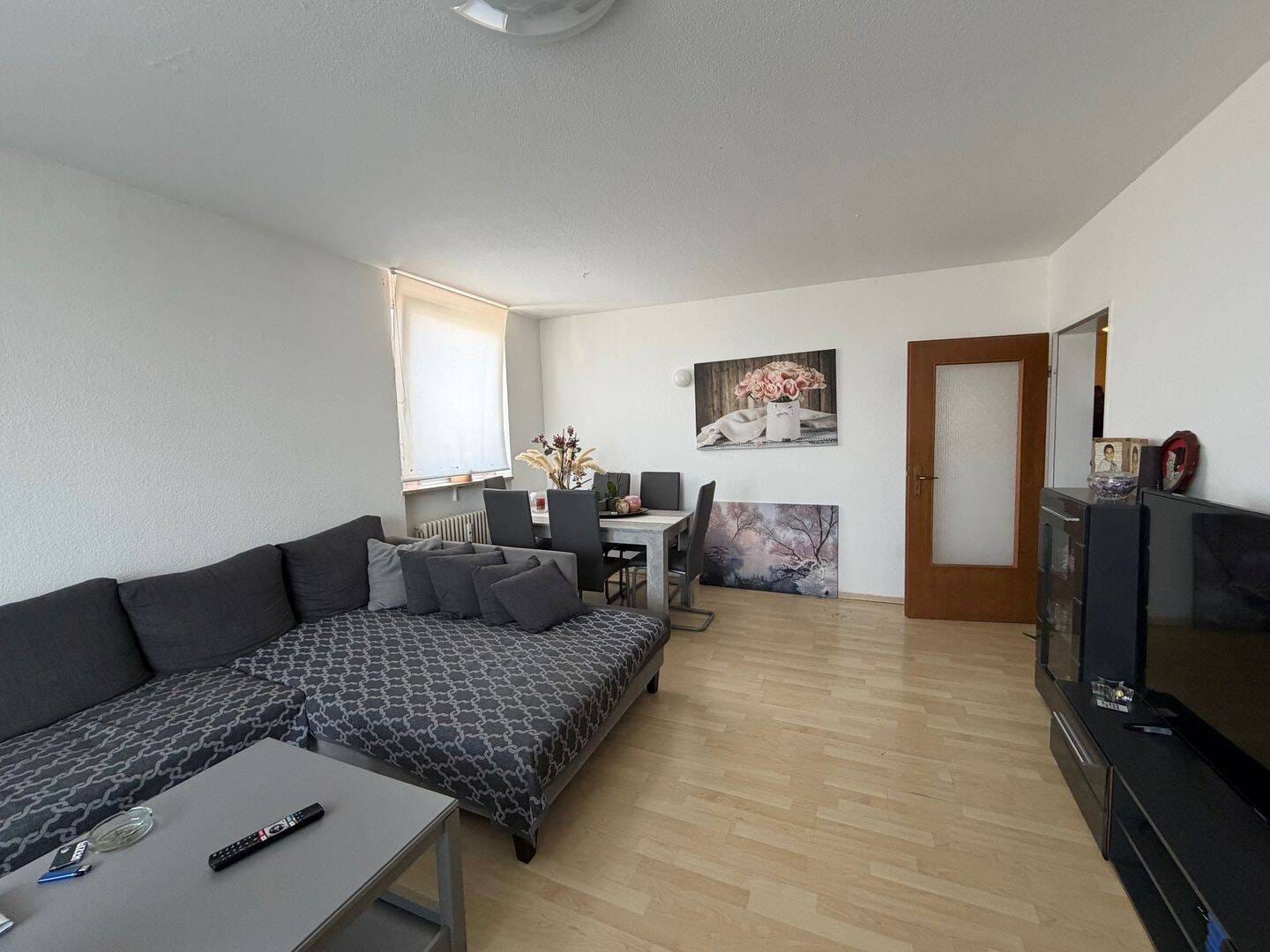 Immobilie in Gerbrunn - Charmante 3 Zimmer Wohnung mit Balkon - Tiefgarage - Bild 3