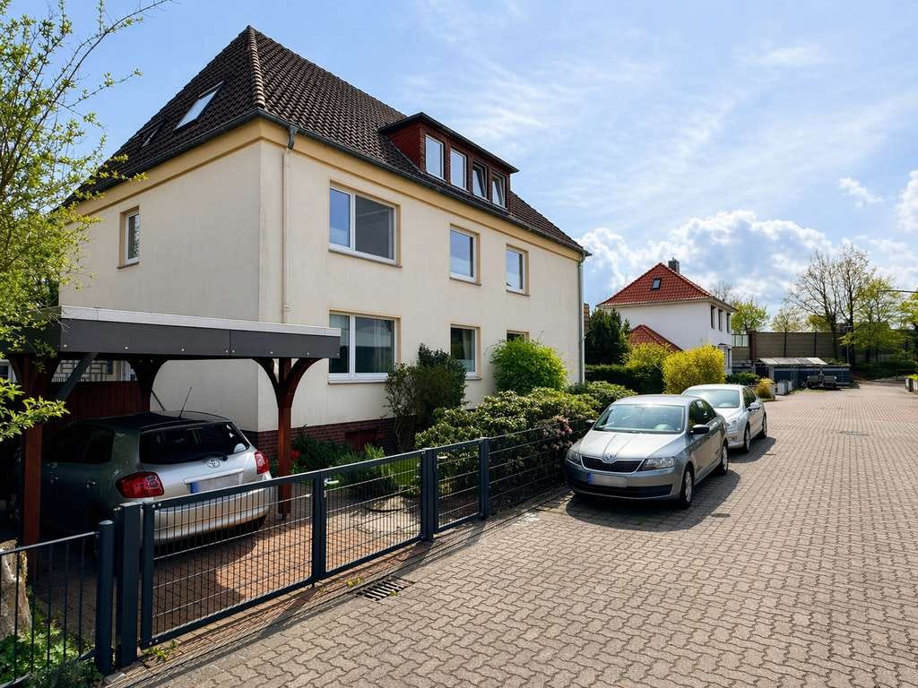 Immobilie in Wunstorf - RUDNICK bietet 112 m² WOHNQUALITÄT – großzügige 3-Zimmer-Wohnung mit Südbalkon - Bild 1