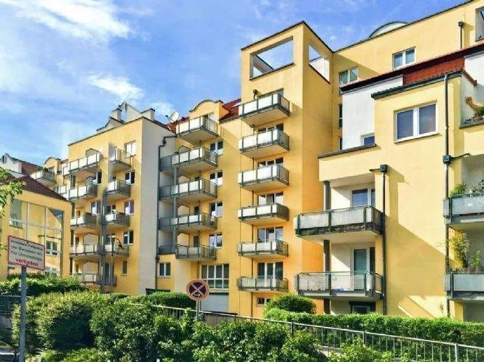 Immobilie in Neu-Isenburg - ° ° ° Schöne, gemütliche 1,5-Zim.-Wohnung mit Fernblick in Neu-Isenburg ° ° ° - Bild 0