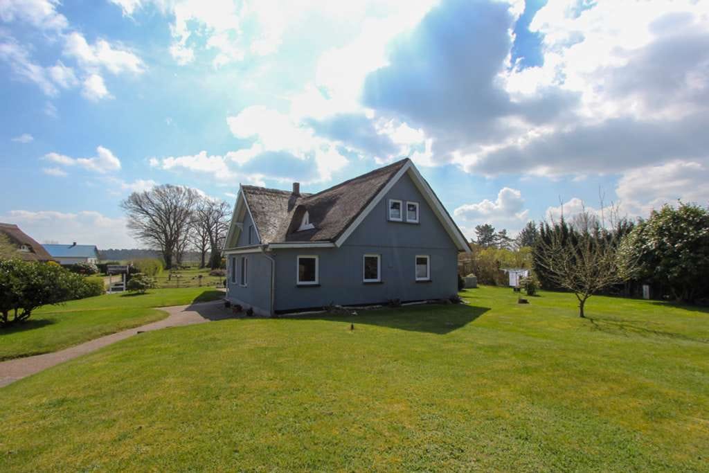 Immobilie in Fuhlendorf - Rohrgedecktes Wohnhaus am Bodstedter Bodden - Bild 4