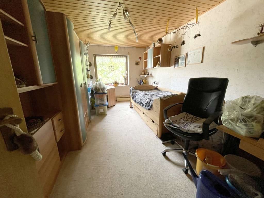 Immobilie in Rösrath - +++ 3 Zimmer ETW, in schöner Lage, Sanierungsbedürftig, wartet auf Ihre neuen Eigentümer +++ - Bild 2
