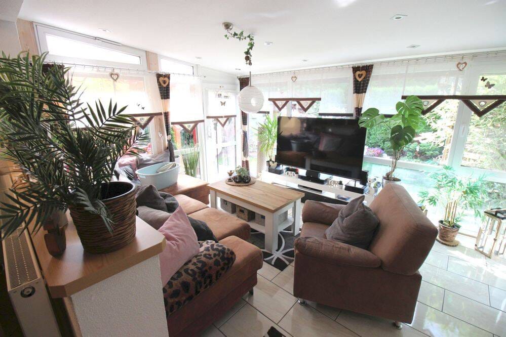 Immobilie in Bad Berneck im Fichtelgebirge - Modernisierte Wohnung mit Wintergarten und Terrasse in Bad Berneck - Bild 4