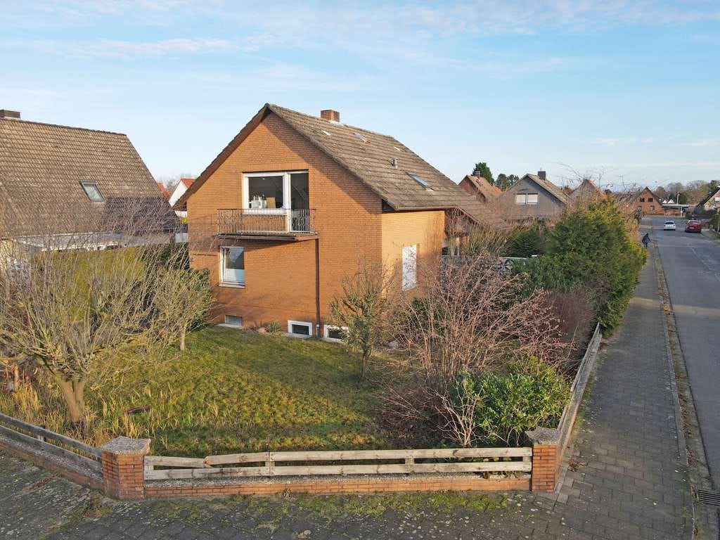 Immobilie in Wathlingen - Sanierungsfall - Einfamilienhaus mit Garage! - Bild 2