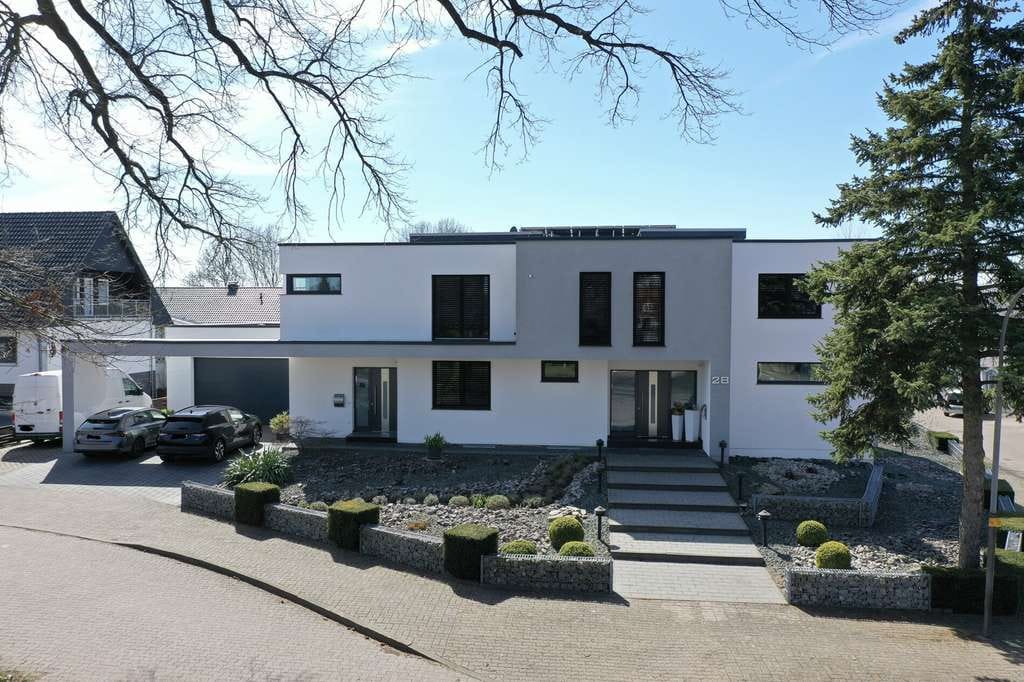 Immobilie in Calberlah - Stilvolles Zweifamilienhaus mit besonderem Wohnambiente - Bild 0