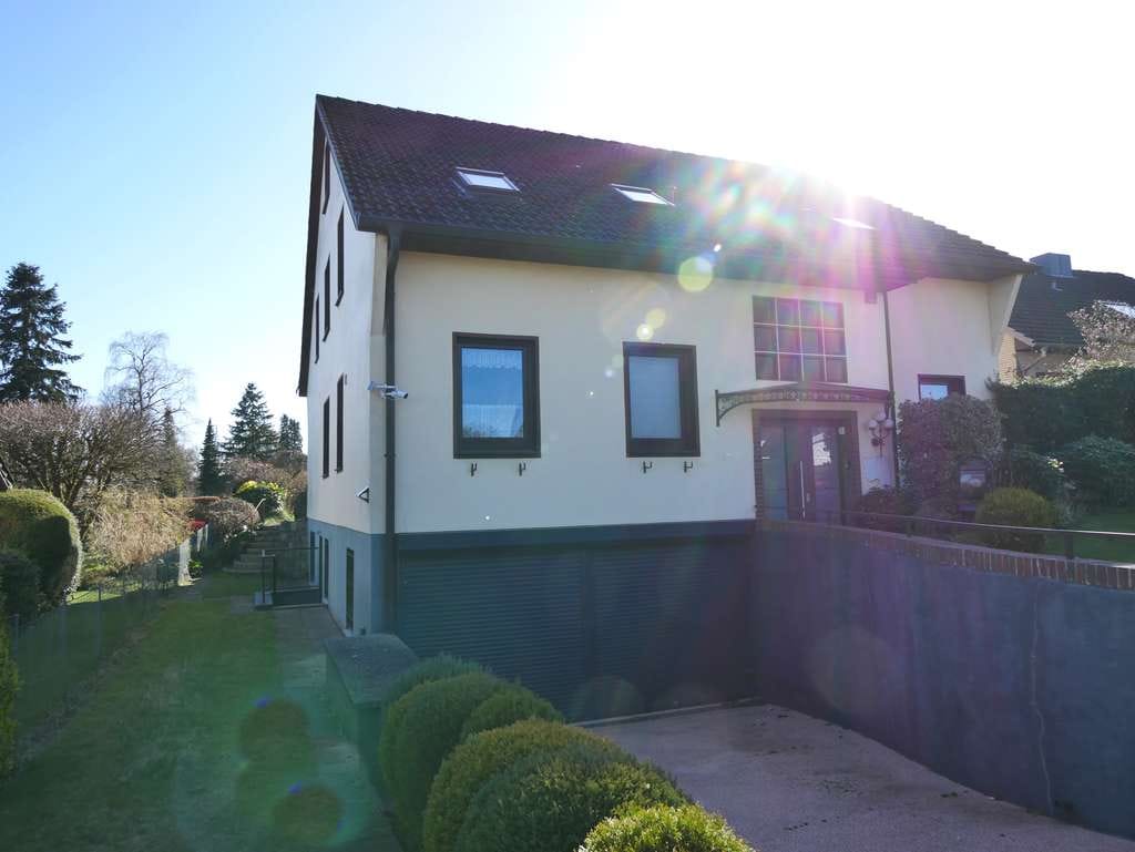 Immobilie in Tangstedt - Großes EFH (auch als 2-Fam.Hs. mgl.) mit einem wunderschönen Garten - Bild 2