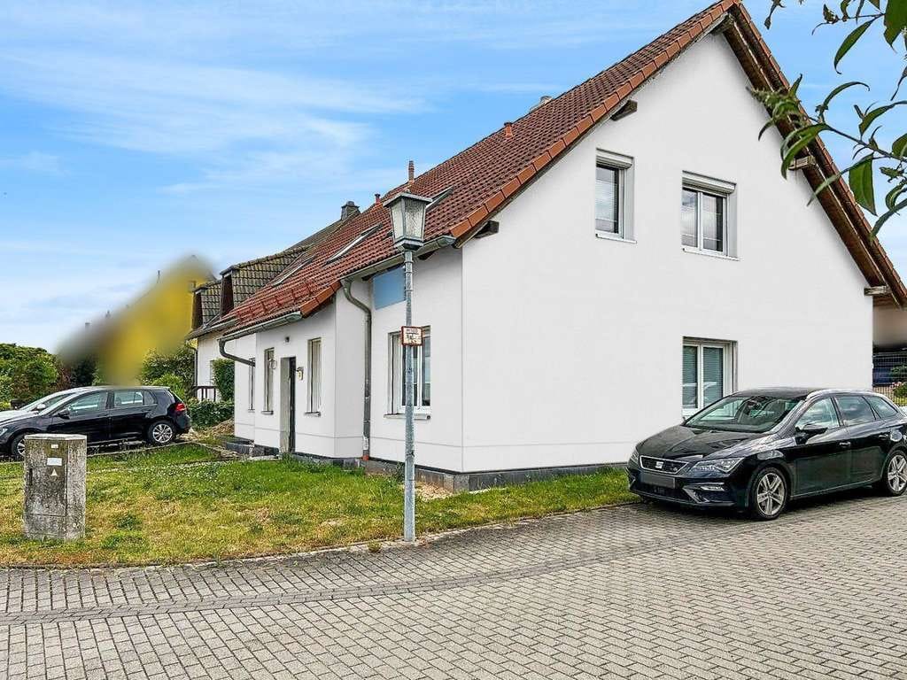 Immobilie in Pölzig - Freiraum, Platz und Weitblick – modernes Einfamilienhaus in Pölzig - Bild 0