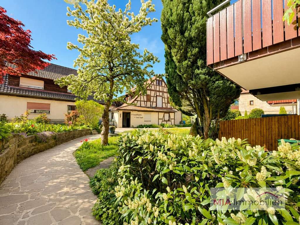 Immobilie in Künzelsau - Attraktive Kapitalanlage – Gepflegte 3-Zi.-Wohnung mit schöner Loggia in Schloss Stetten - Bild 2