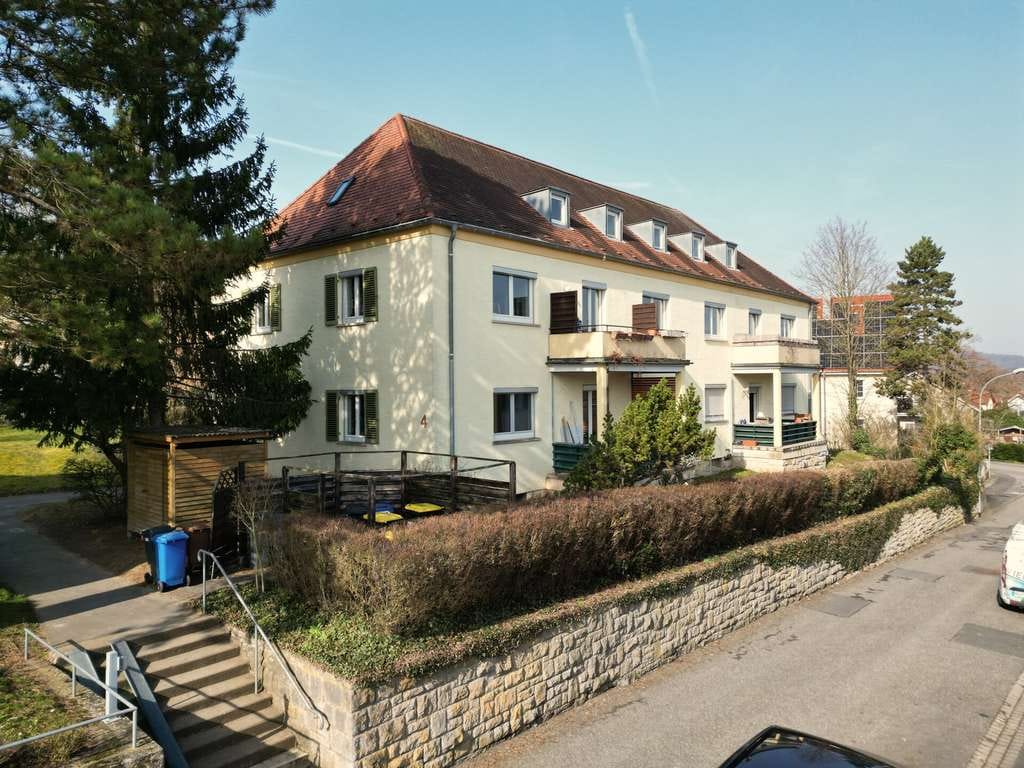 Immobilie in Bad Mergentheim - Große Altbauwohnung am Rande der Stadt - Bild 0