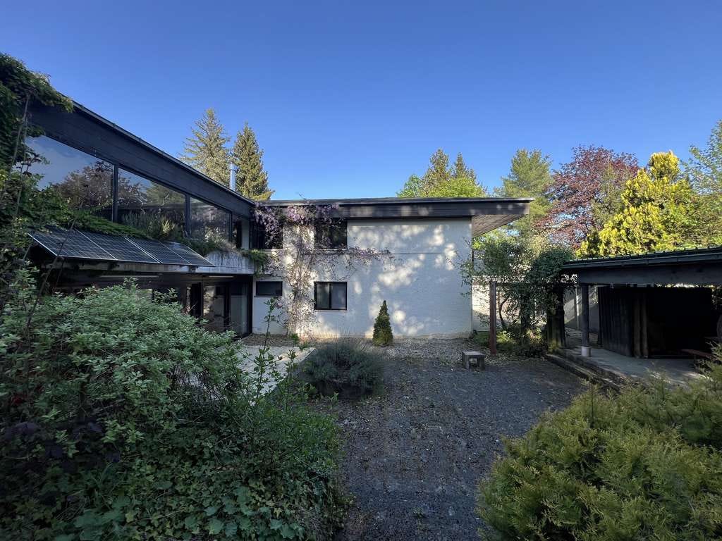 Immobilie in Warthausen - Viel Platz in Warthausen: Einfamilienhaus mit Gestaltungspotenzial - Bild 1
