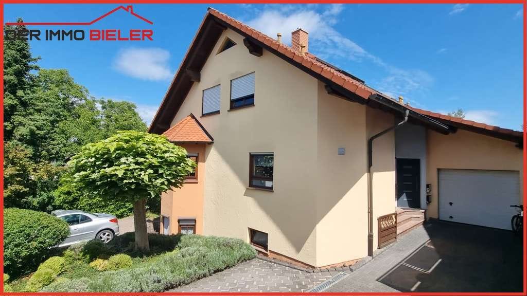 Immobilie in Saulheim - Modern, groß und gepflegt - EFH mit Wintergarten und ELW in Saulheim zu verkaufen - Bild 0