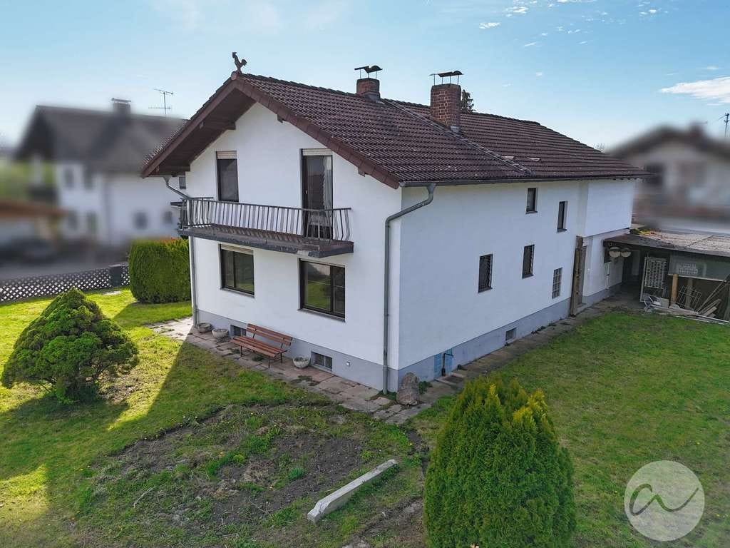 Immobilie in Großkarolinenfeld - Sanierungsbedürftiges Haus in ruhiger Lage von Großkarolinenfeld - Bild 2