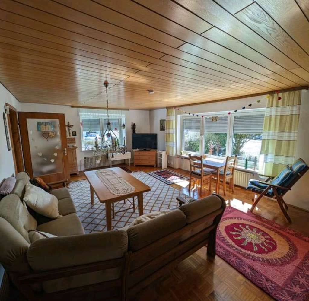 Immobilie in Oberschweinbach - 5-Zimmer Haus in Oberschweinbach Verkauf oder Erbpacht  - Bild 2