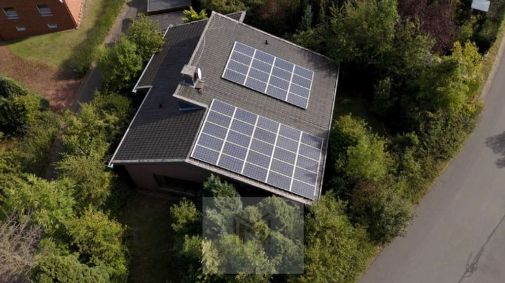 Immobilie in Nienstädt - Powered by Fox: Melanie Kreimeyer präsentiert ein Architektenhaus in Bestlage Nienstädts - Bild 0
