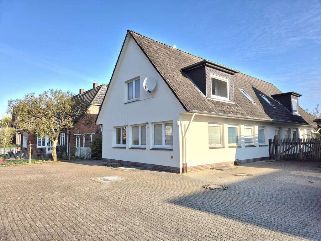 Immobilie in Großensee - Attraktives Wohn- und Geschäftshaus in Trittau – perfekter Mix aus Sichtbarkeit und ruhigem Wohnen - Bild 0