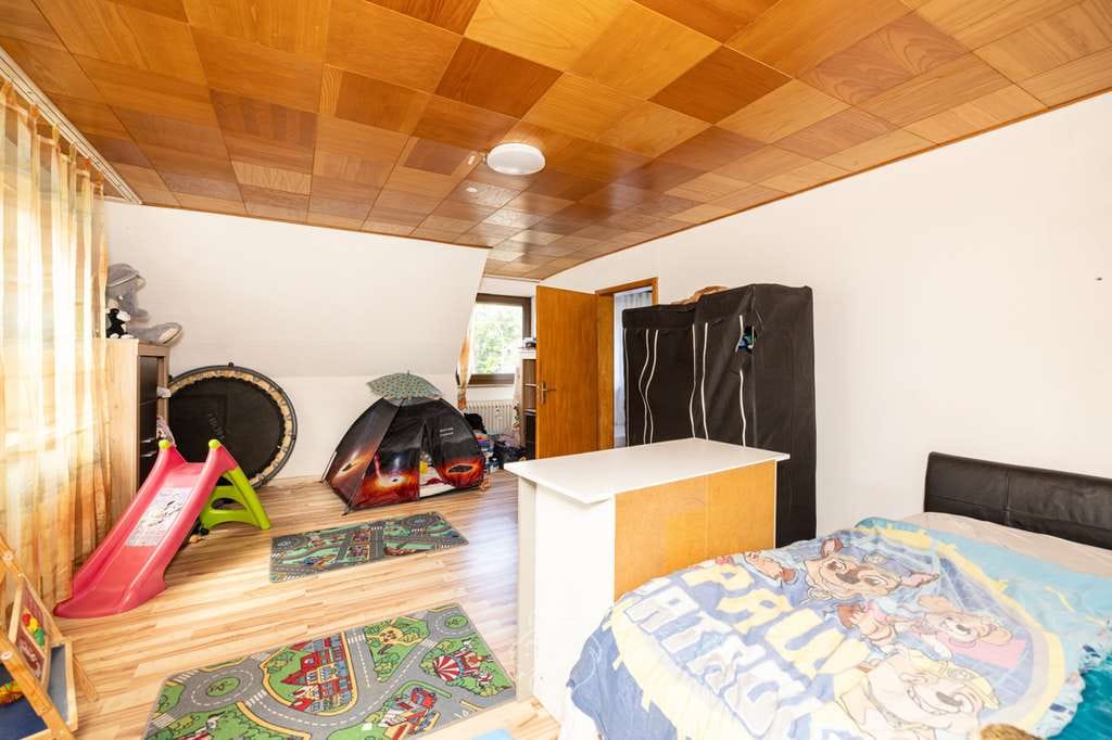 Immobilie in Würzburg - Charmantes Mehrfamilienhaus in Würzburg-Versbach: Attraktive Kapitalanlage und Eigenheim - Bild 3