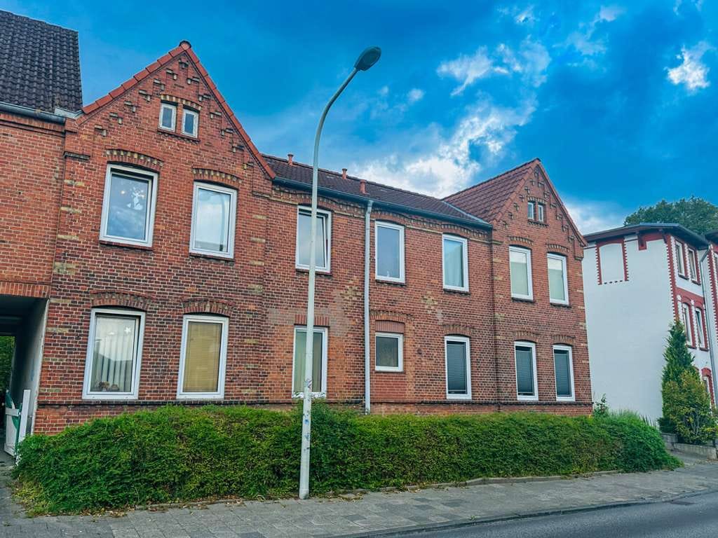 Immobilie in Kiel - Vierparteienhaus mit positiver Bauvoranfrage für ein großzügiges Einfamilienhaus in zweiter Reihe - Bild 4