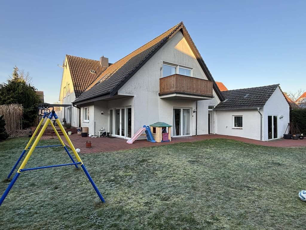 Immobilie in Versmold - Viel Platz für die ganze Familie – Großzügiges Einfamilienhaus in Versmold-Peckeloh - Bild 0