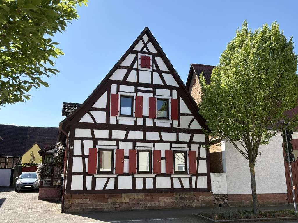 Immobilie in Harthausen - Großzügiges Haus mit Apartment, Scheune & möglichem Bauplatz - Bild 0