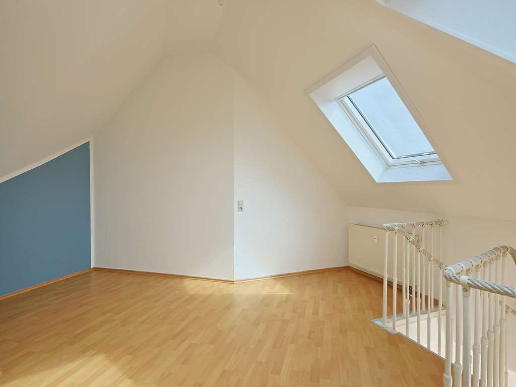 Immobilie in Rutesheim - Maisonette-Highlight: Galerie, Südbalkon, TG-Stellplatz - Bild 4