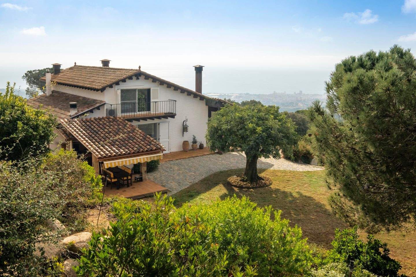 Immobilie in Schönheide - House for sale in Mataró with sea views and large plot of land - Bild 0