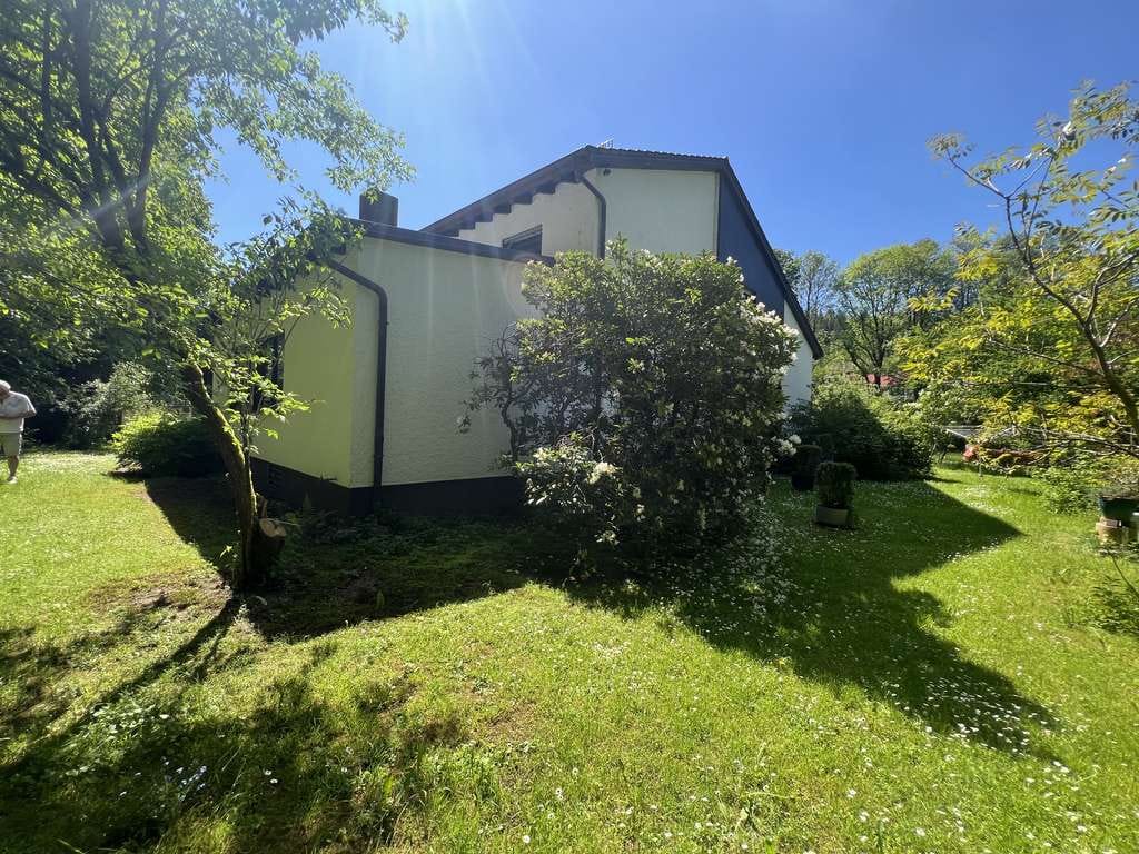 Immobilie in Warmensteinach - Großzügiges, gepflegtes  Architektenhaus mit idyllischen Garten zu verkaufen - Bild 3