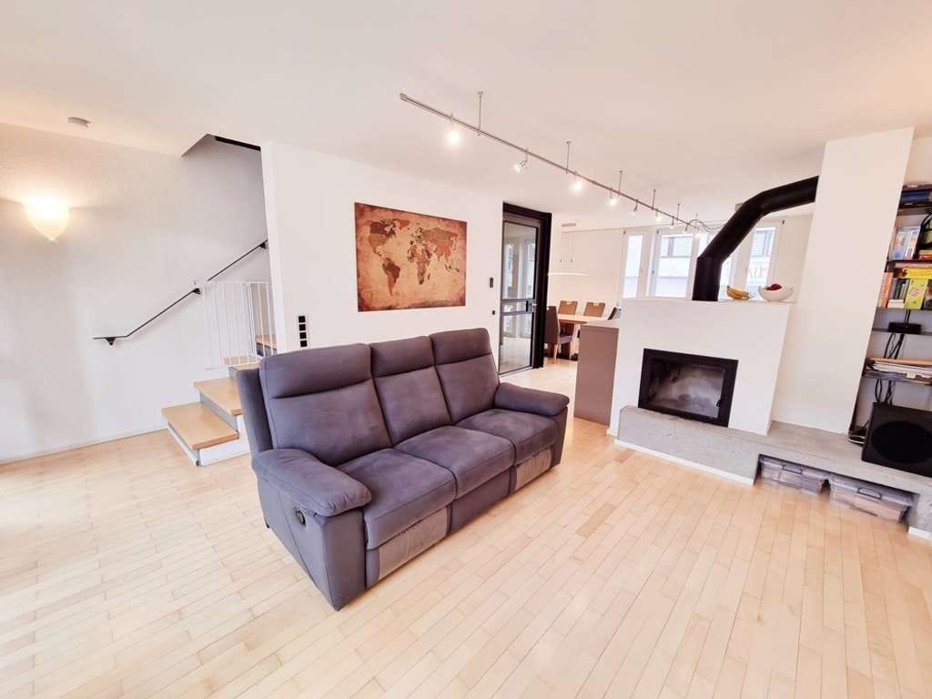 Immobilie in Aidlingen - OPEN HOUSE: SA, 25.04.2026 v. 10:30-12:30 UHR - Modernes 5,5-Zi.-Townhouse mit Dachterrasse & Garage - Bild 3