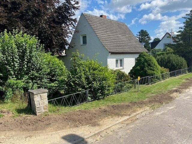 Immobilie in Putbus - Leben, wo andere Urlaub machen! EFH in Lauterbach auf Rügen mit Potential. - Bild 3