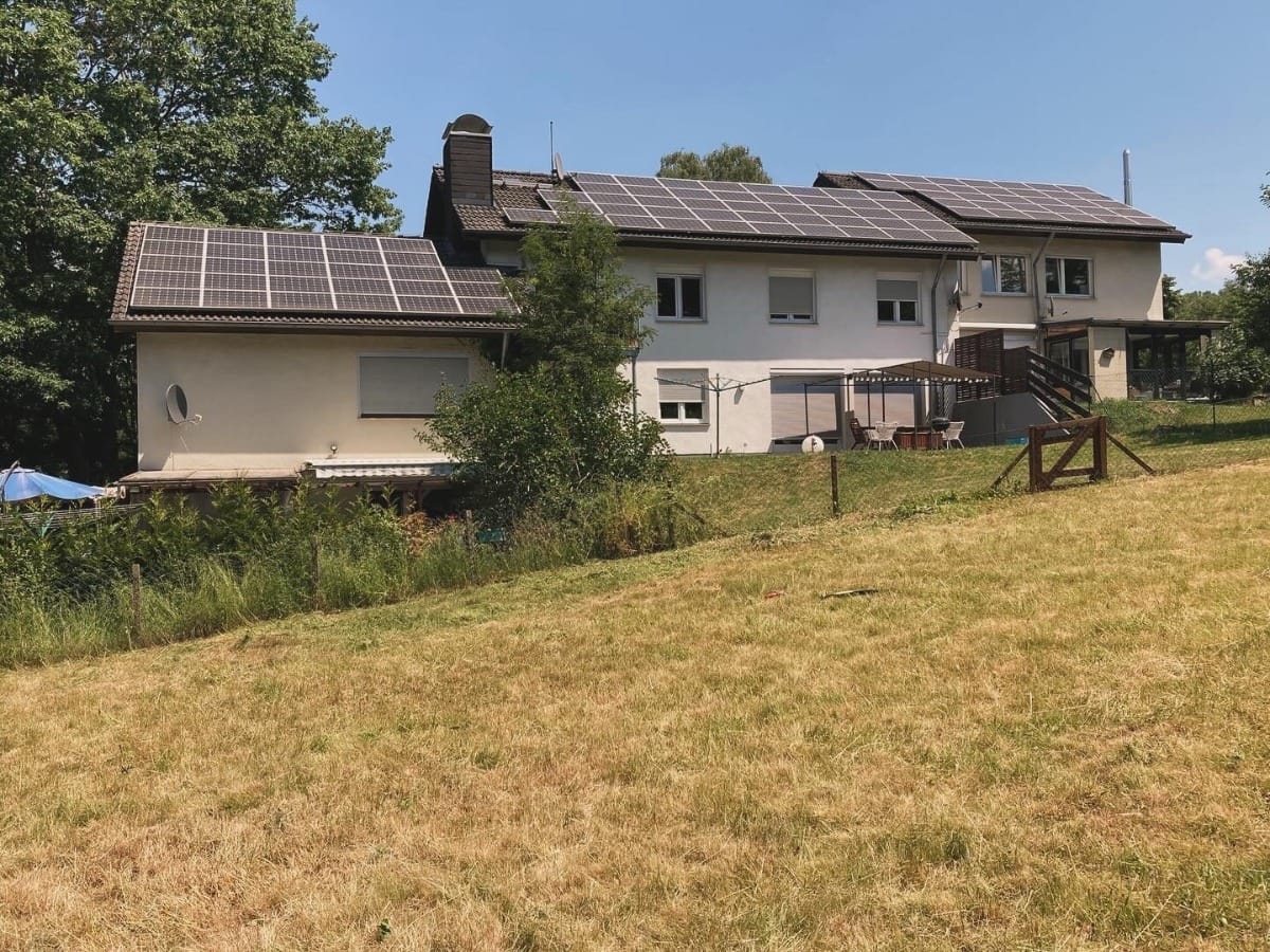 Immobilie in Braunfels - Nobelino.de - 3 Häuser mit 4 Wohnungen und großem Baugrundstück in Bestlage von Braunfels - Bild 0