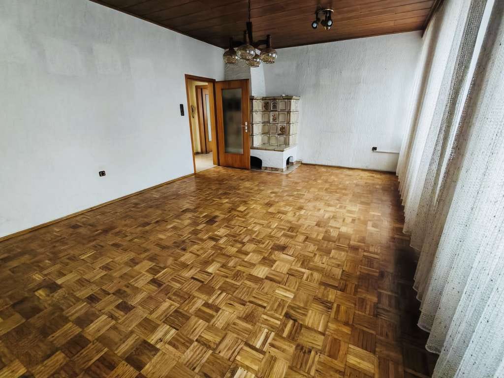 Immobilie in Alsheim - PREISREDUZIERUNG! Sanierungsbedürftiges Haus mit Garage und großzügigen Ausbaumöglichkeiten - Bild 4