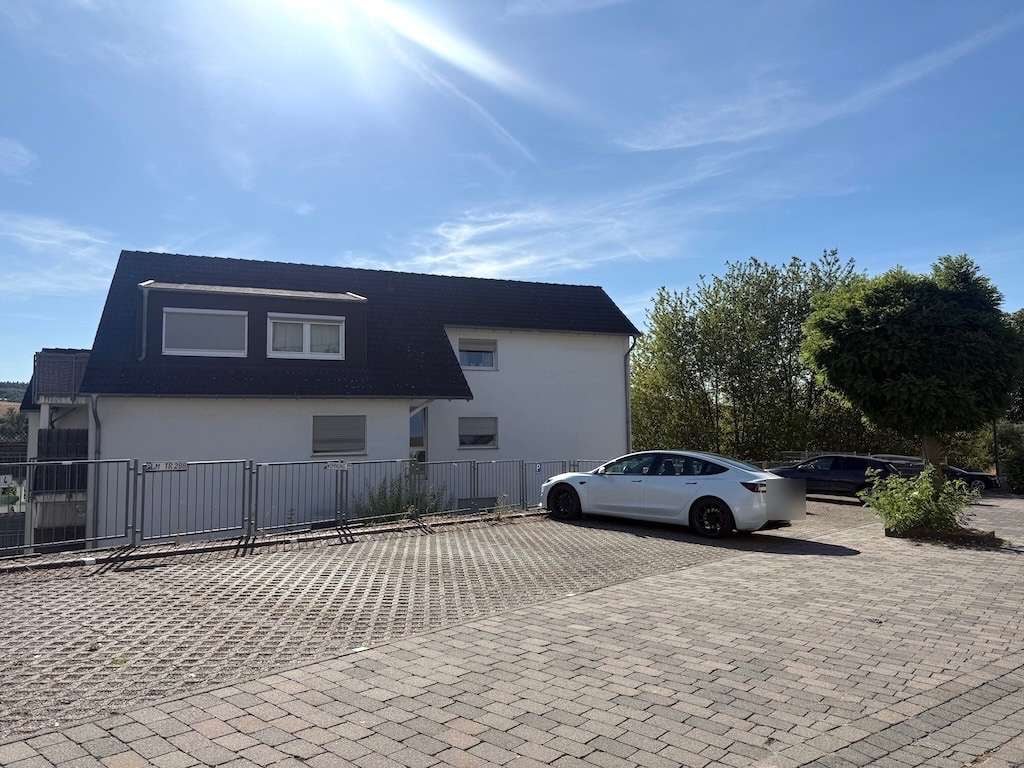 Immobilie in Selters (Taunus) - ---Top-gepflegte 2 Zimmer-Eigentumswohnung mit Balkon und PKW-Stellplatz--- - Bild 3