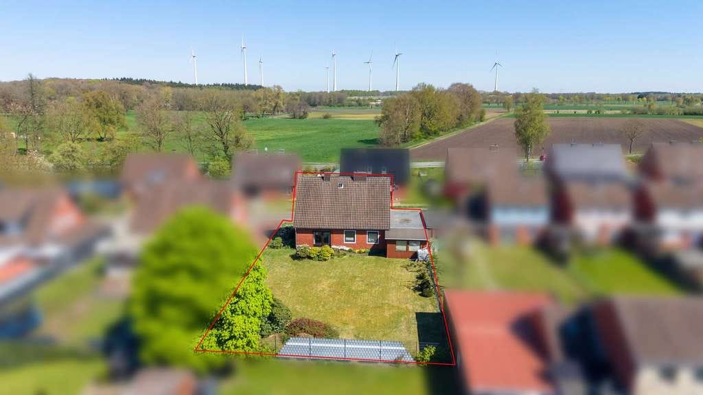 Immobilie in Kutenholz - EFH mit großem Garten & Garage nahe Stade – ruhig gelegen in Kutenholz mit viel Potenzial - Bild 2