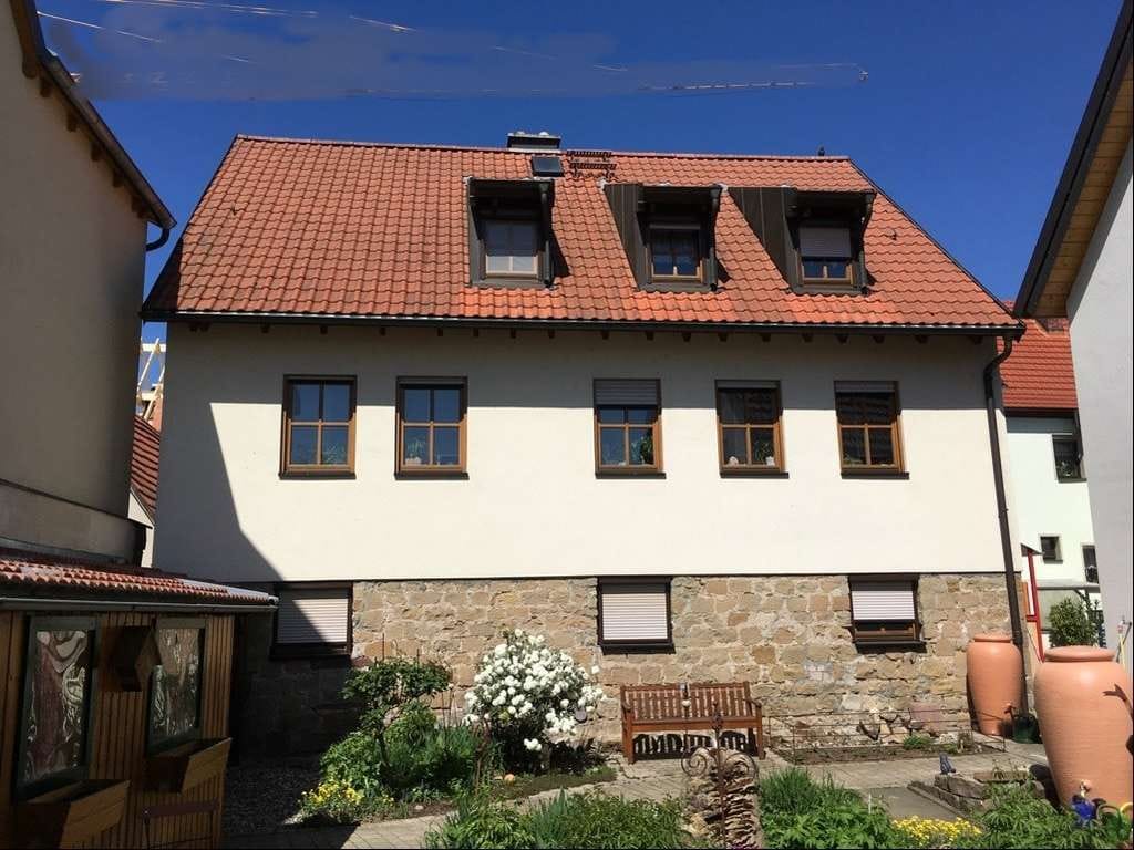 Immobilie in Haßfurt - Ruhig gelegenes, familienfreundliches Stadthaus mit Mainblick in ruhiger & begehrter Altstadtlage, W - Bild 0
