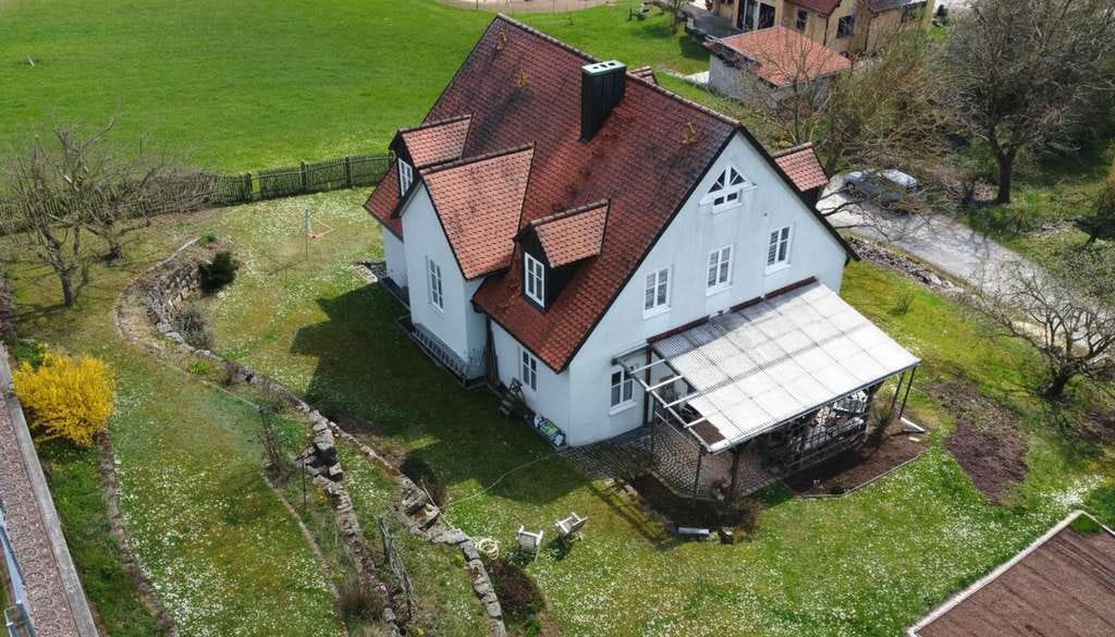 Immobilie in Oberaurach - RESERVIERT! Familientraum im Grünen – Einfamilienhaus mit großem Grundstück in naturnaher Lage - Bild 1