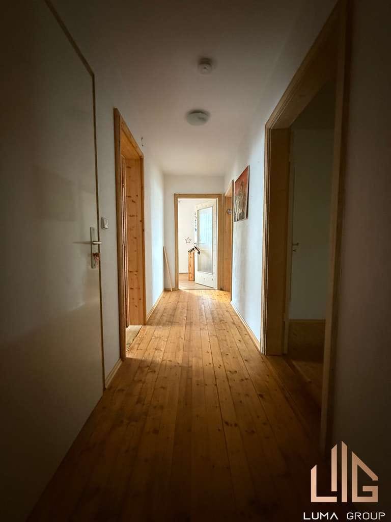 Immobilie in Altenstadt an der Waldnaab - Charmantes Dreifamilienhaus in ruhiger Lage von Altenstadt – ideal für Familien und Kapitalanleger - Bild 3