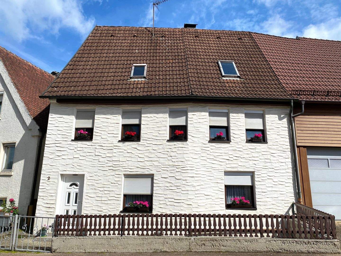 Immobilie in Lauterstein - Charmantes, renoviertes Einfamilienhaus mit viel Platz für die ganze Familie - bezugsfertig - Bild 1