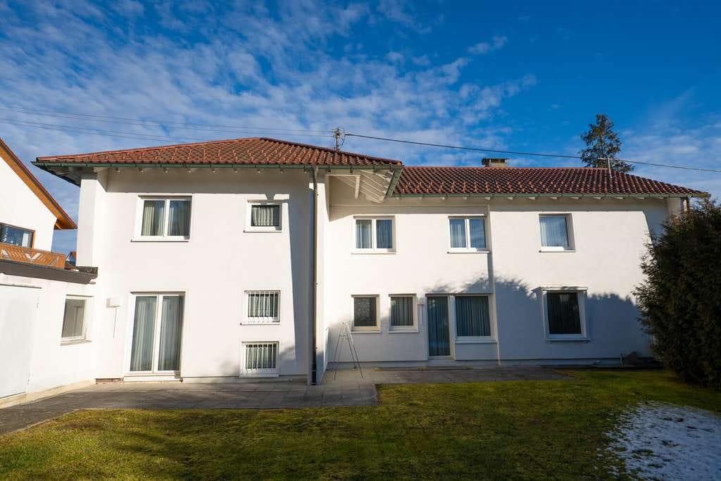Immobilie in Wellendingen - Großzügiges Haus mit flexiblen Nutzungsmöglichkeiten - Bild 4