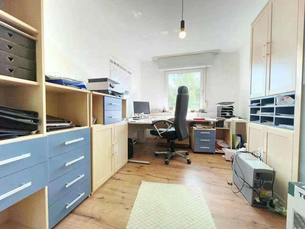 Immobilie in Nagold - Provisionsfrei! Schmuckstück Nagolds! Einfamilienhaus mit Garage, großen Balkon, DG & ELW - Bild 3