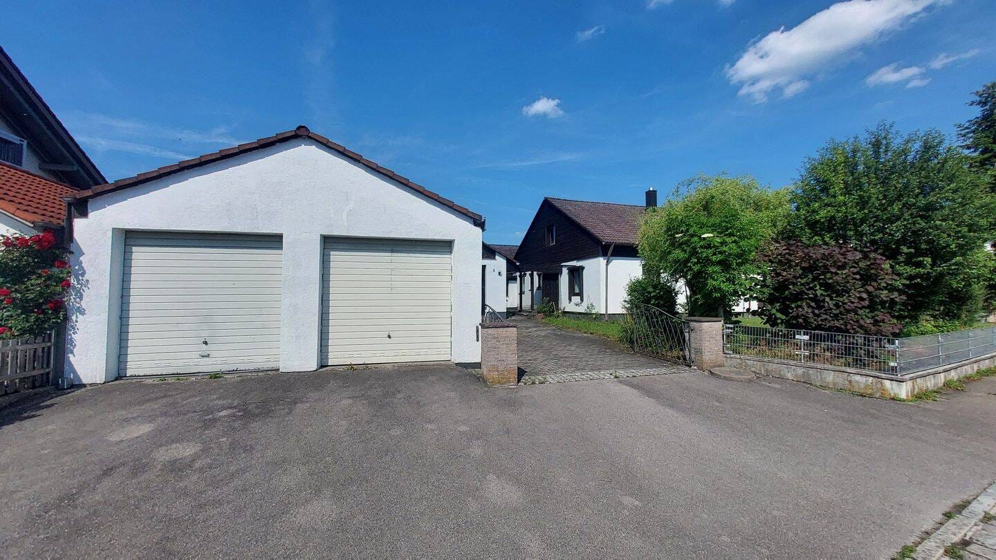 Immobilie in Emmerting - Gelegenheit: EFH mit Gewerbe/Lagerhalle in Emmerting !!! - Bild 3