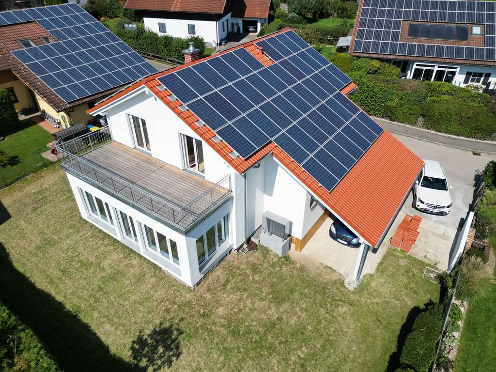 Immobilie in Postmünster - KHALIL WAKED IMMOBILIEN! Modernes ZFH sucht neue Eigentümer. - Bild 3